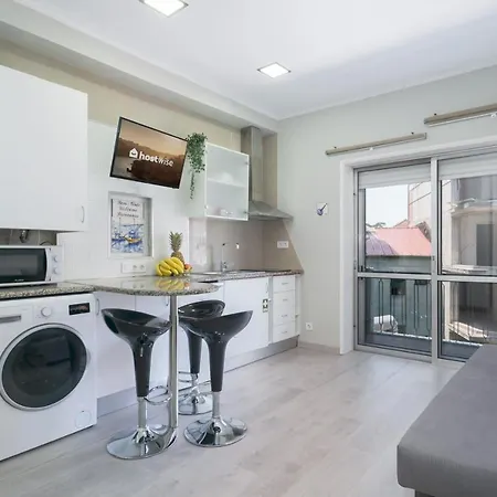 Host Wise - Modern Flats With Stunning Terrace Or Balcony - Location Apartment *