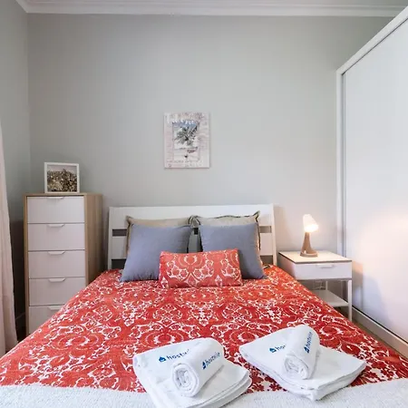 Host Wise - Modern Flats With Stunning Terrace Or Balcony - Location Apartment